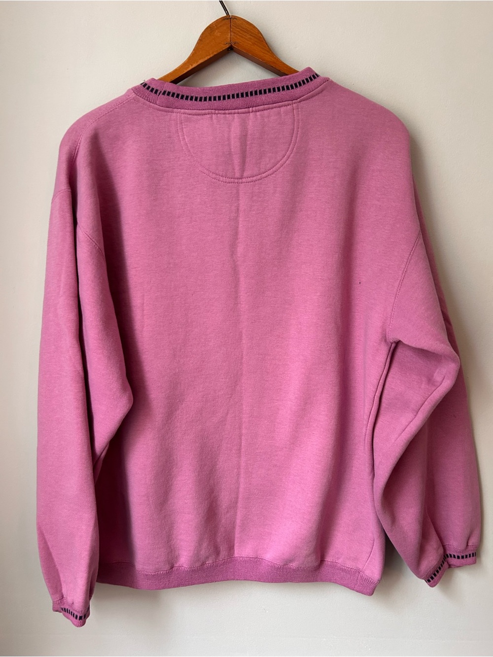 VTG 90s Brazo Disney Mickey Mouse Medium Pink Embroidered Mickey & Co Sweatshirt - Picture 4 of 8